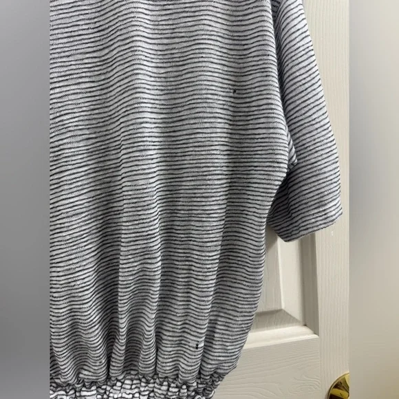 Project Social T Black and White Striped Short Sleeve crop Top - Picture 8 of 8